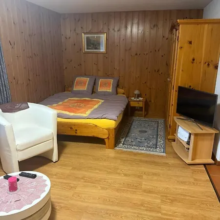 Eggi Apartment