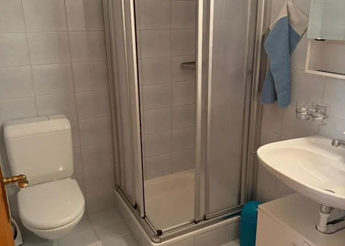 Eggi * אינרטקירכן